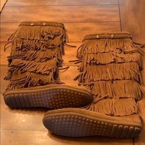 Minnetonka brown moccasins